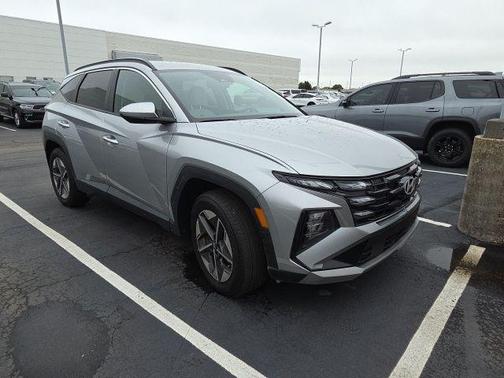 Shimmering Silver 2026 Hyundai TUCSON SEL
