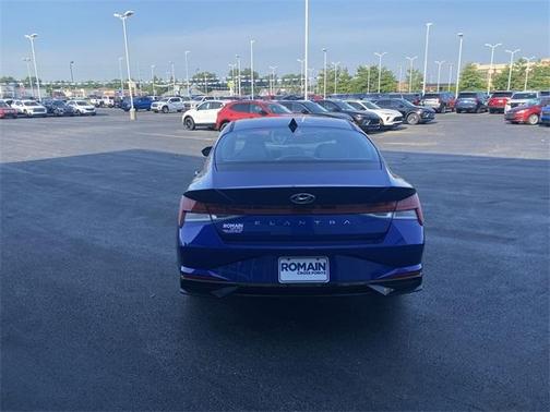 2021 Hyundai ELANTRA SEL