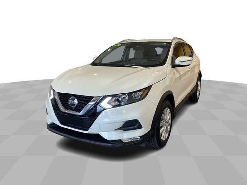 White 2021 Nissan Rogue Sport SV