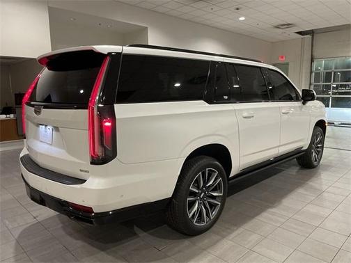 2022 Cadillac Escalade ESV Sport
