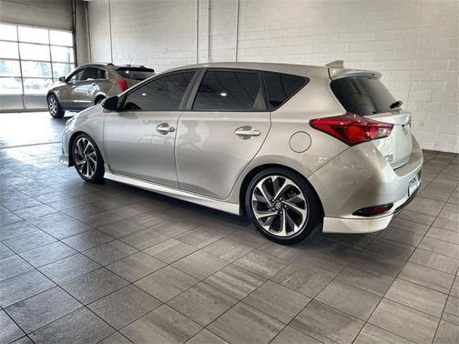 2016 Scion iM Base
