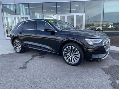2019 Audi e-tron Prestige