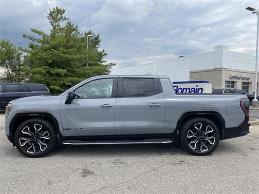 2024 GMC Sierra EV Denali