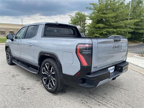 2024 GMC Sierra EV Denali