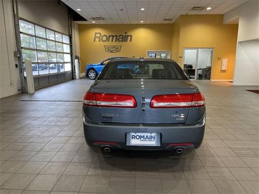 2012 Lincoln MKZ Base