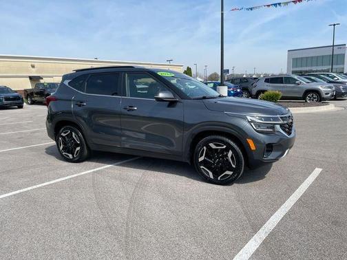 Gravity Gray 2024 Kia Seltos SX