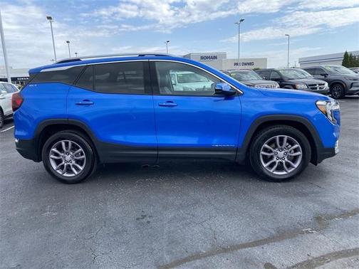 2024 GMC Terrain SLT