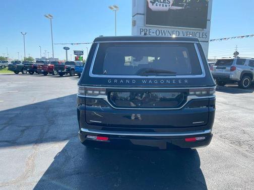2023 Jeep Grand Wagoneer Series III