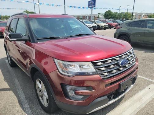 Ruby Red Metallic Tinted Clearcoat 2017 Ford Explorer XLT