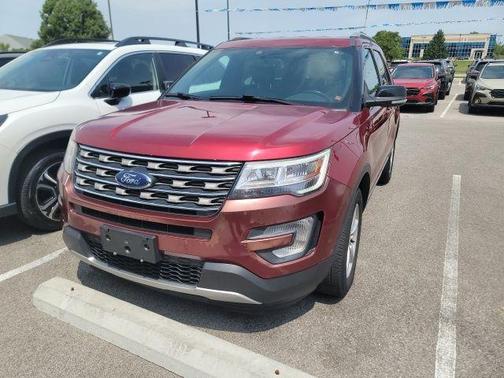 Ruby Red Metallic Tinted Clearcoat 2017 Ford Explorer XLT