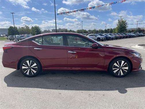2021 Nissan Altima 2.5 SV