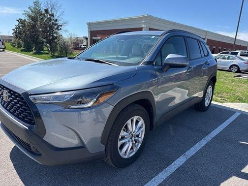 2024 Toyota Corolla Cross LE