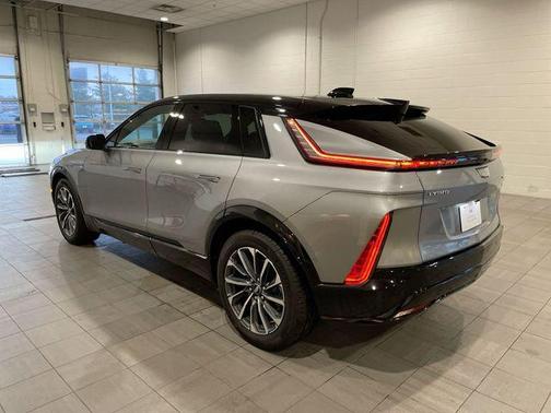 2025 Cadillac LYRIQ Sport