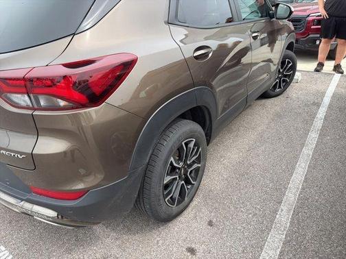 Zeus Bronze Metallic 2022 Chevrolet Trailblazer ACTIV