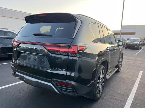 2022 Lexus LX 600 Luxury