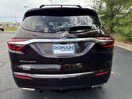 Rich Garnet Metallic 2020 Buick Enclave Avenir