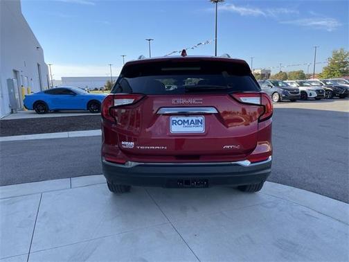2023 GMC Terrain AT4