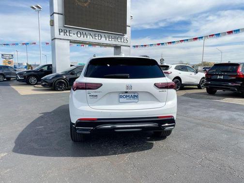 Summit White 2025 Buick Envision Sport Touring