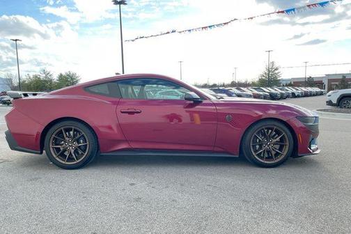 2025 Ford Mustang Dark Horse