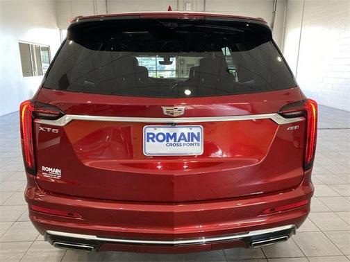 2022 Cadillac XT6 Premium Luxury FWD