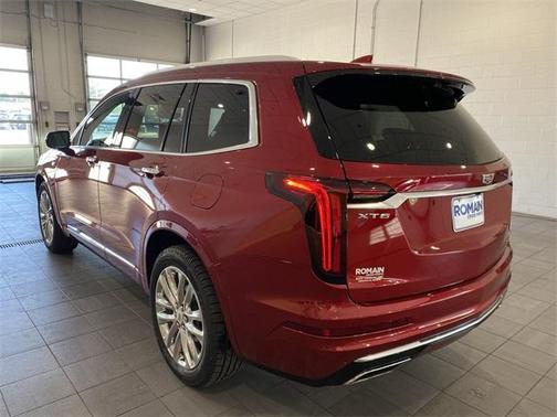 2022 Cadillac XT6 Premium Luxury FWD