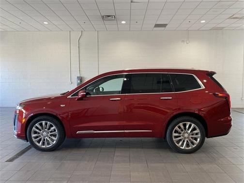 2022 Cadillac XT6 Premium Luxury FWD