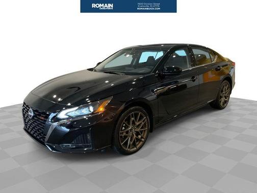 2025 Nissan Altima SR