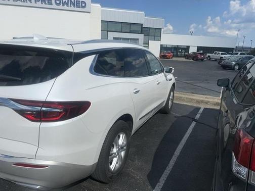 2020 Buick Enclave Essence