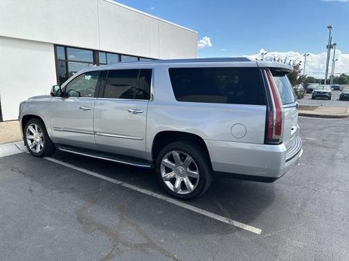 2020 Cadillac Escalade ESV Luxury