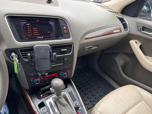 2012 Audi Q5 2.0T Premium