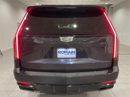 2023 Cadillac Escalade ESV Sport Platinum