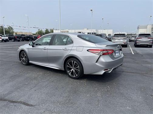 2019 Toyota Camry SE