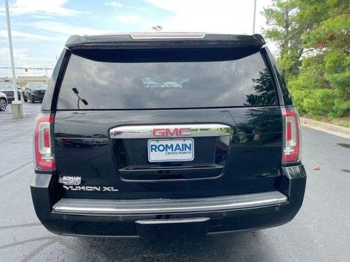 Onyx Black 2017 GMC Yukon XL Denali