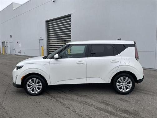 2023 Kia Soul LX
