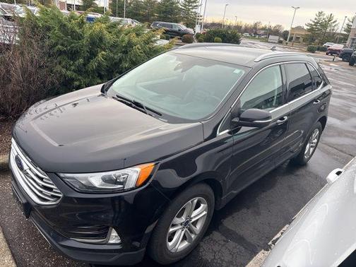 Black 2020 Ford Edge SEL