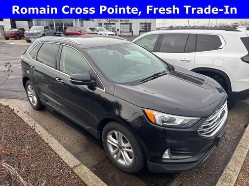 Black 2020 Ford Edge SEL