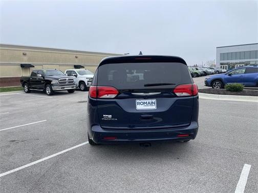 2017 Chrysler Pacifica Touring