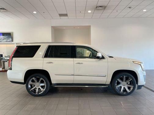 White Diamond Tri-Coat 2015 Cadillac Escalade Premium
