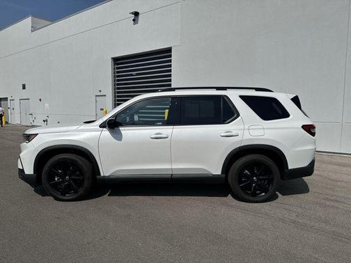 White 2025 Honda Pilot Black Edition