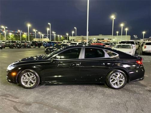 2021 Hyundai SONATA SEL