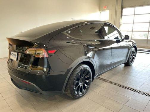 Black 2023 Tesla Model Y Long Range