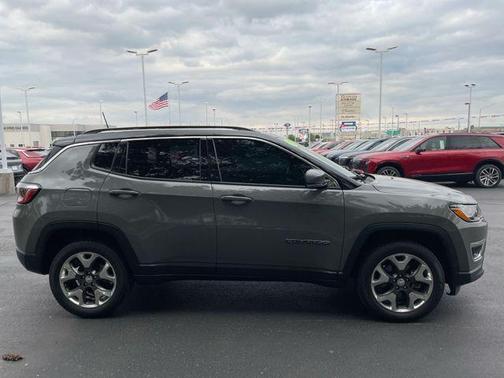 Sting Gray Clearcoat 2019 Jeep Compass Limited