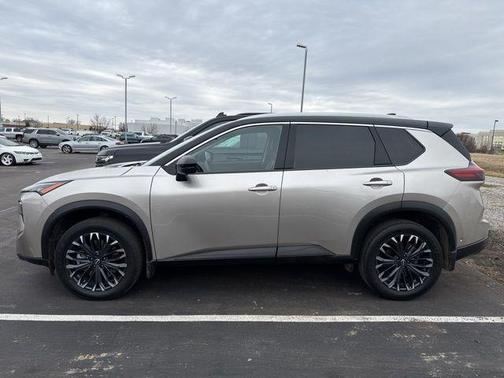 2025 Nissan Rogue SL