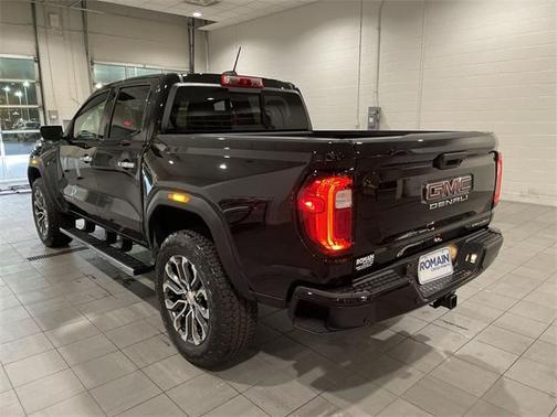 2025 GMC Canyon Denali