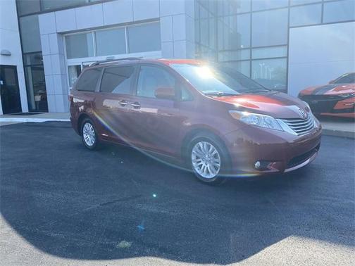 2015 Toyota Sienna XLE