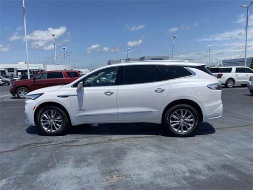 2022 Buick Enclave Avenir