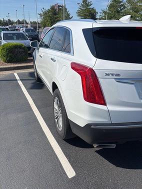 Crystal White Tri-Coat 2019 Cadillac XT5 Luxury