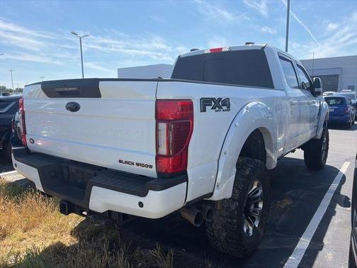 White 2022 Ford F-250 Lariat