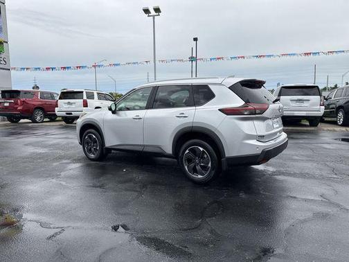Brilliant Silver Metallic 2024 Nissan Rogue SV