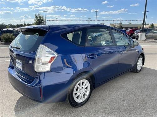 2014 Toyota Prius v Three
